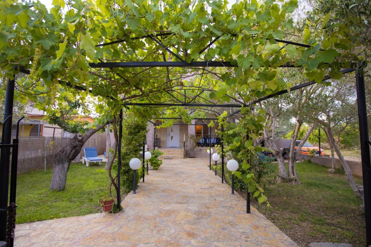 Vila Halkidiki Nea Kallikrateia Buitenkant foto